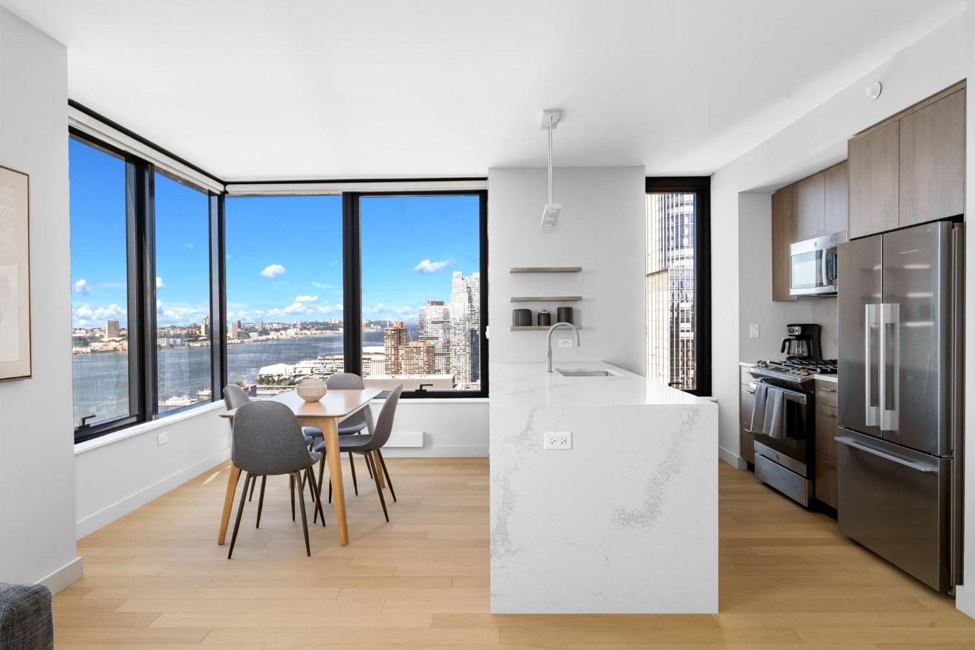 Modern Stylish 2Br 2Ba Apartment In Hudson Yard نيو يورك المظهر الخارجي الصورة