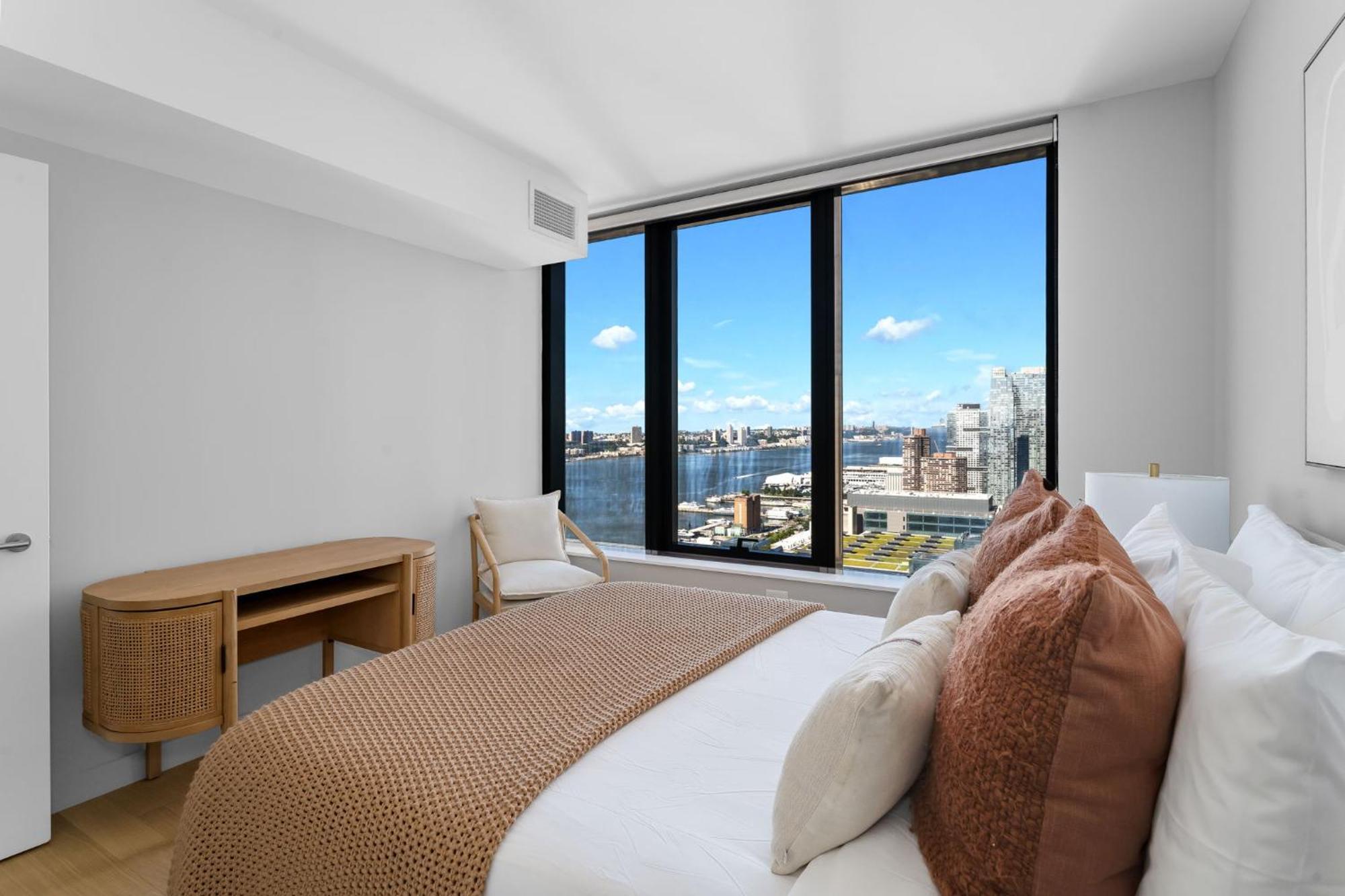 Modern Stylish 2Br 2Ba Apartment In Hudson Yard نيو يورك المظهر الخارجي الصورة
